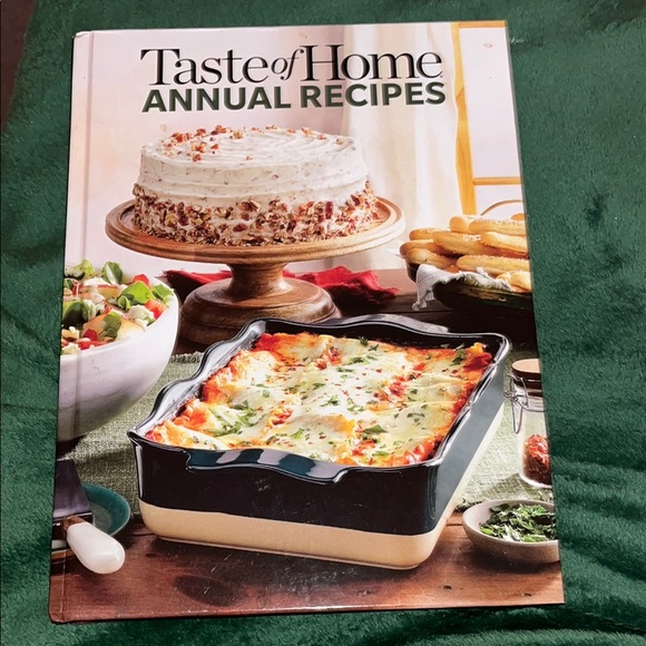 Taste Of Home Other - Taste of Home Annual Recipes Cookbook